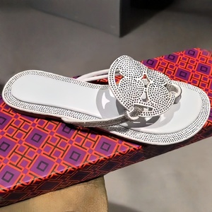 Sandalias Planas de Lujo con Pedrería para Mujer 2026, Parte Superior de Gamuza Transpirable, Chanclas de Playa, Zapatos Casuales de Verano para Exteriores para Damas - Product Image 2