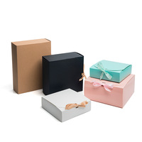 2023 benutzer definierte Logo Pappe Papier Geschenk Falt schachteln mit Band verschluss Günstige rosa Geschenk box für die Hochzeit