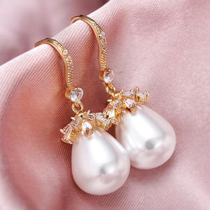 Pendientes de Oro Blanco Biorhe Family con Perla de Imitación y Diamante en Forma de Gota, Engaste de Garra, Joyería Clásica para Mujer para Fiestas - Product Image 3