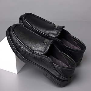 Nouvelle collection printemps, chaussures en peau de mouton pour hommes, chaussures décontractées à enfiler, chaussures en cuir véritable pour hommes d'âge moyen, mocassins à semelle souple - Product Image 5
