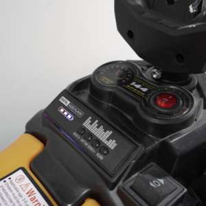 Auto Eléctrico de Cuatro Ruedas a Batería para Niños, Unisex, con Control Remoto, Juguete de Plástico a Bajo Precio para Niños y Niñas - Product Image 6