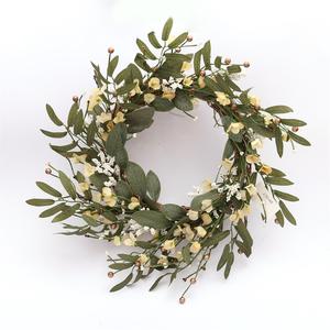 Une <span class=keywords><strong>couronne</strong></span> artificielle <span class=keywords><strong>de</strong></span> noël, ornement <span class=keywords><strong>de</strong></span> fête à domicile, nouvelle collection <span class=keywords><strong>2022</strong></span> - Product Image 1