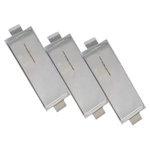 Polymère 3.7V 63Ah 66Ah 76Ah 80ah Batterie souple au <span class=keywords><strong>lithium</strong></span> polymère ternaire rechargeable pour batterie de véhicule électrique 12V 36V 48V <span class=keywords><strong>72V</strong></span>