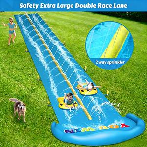 Tobogán Acuático de PVC de 32.8 Pies con Doble Carril, Aspersor y Balsas Inflables para Carreras en el Patio Trasero para Niños - Product Image 4