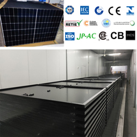 Allemagne Italie Stock 500W Panneau d'énergie solaire Panneau PV monocristallin noir complet Technologie PERC demi-cellule Série 440W-550W pour