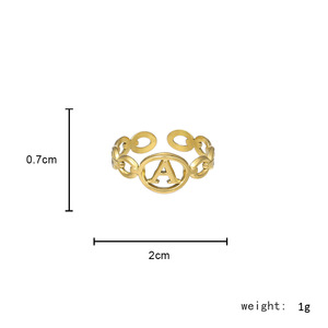 Anillo de Moda RisingMoon Chapado en Oro de 18K, Anillo con 26 Letras, Anillo Abierto Ajustable de Acero Inoxidable para Mujer y Hombre - Product Image 6