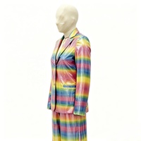 Costume 2 pièces holographique arc-en-ciel pour femmes, blazer métallique brillant et pantalon large, parfait pour les fêtes, la scène, la discothèque, les festivals