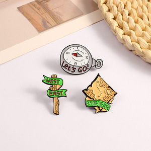 Broche de brújula de esmalte con diseño de mapa del tesoro 'WEST EAST EXPLORE the ROAD', para actividades al aire libre y camping, como insignia para solapa de bolso, regalo de joyería - Product Image 3