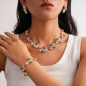 قلادة أوراق هندسية بيضاوية من الراتنج المرصع بالألماس على الطراز الأوروبي والأمريكي، سلسلة ترقوة عصرية، سوار، وحلق أذن بتصميم عتيق - Product Image 6