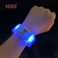 13.56mhz nfc télécommande DMX rfid led bracelet bracelet d'activité sans fil bracelet