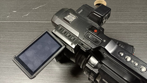 กล้องวิดีโอ Panasonic AG-UX90 ระดับไฮเอนด์ ซูมออปติคอล 15 เท่า ความละเอียด 4K สำหรับงานถ่ายทำสารคดี / การถ่ายทำแบบสัมภาษณ์ - Product Image 3