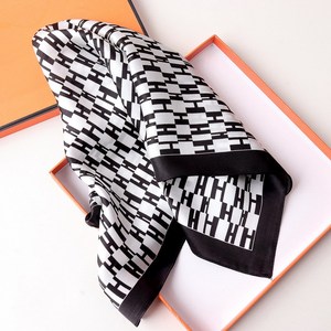 ผ้าพันคอไหมแท้ทรงสี่เหลี่ยมเล็กหรูหราสำหรับผู้<span class=keywords><strong>ชาย</strong></span> ผ้าซาตินเนื้อนุ่ม ผ้าเช็ดหน้า ผ้าพันคอผูกคอผู้<span class=keywords><strong>ชาย</strong></span> ผ้าพันคอไหมแท้ 100% - Product Image 6