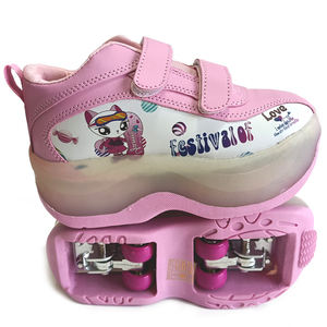 Chaussures de fille de chat chaussures de rouleau pour le jouet d'enfants - Product Image 1