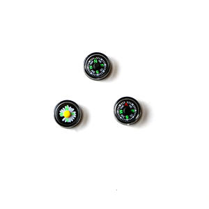 เข็มทิศพลาสติกขนาดเล็ก เส้นผ่านศูนย์กลาง 12 มม. เข็มทิศพวงกุญแจเรืองแสงสำหรับการนำทางกลางแจ้งและการค้นหาทิศทาง - Product Image 5