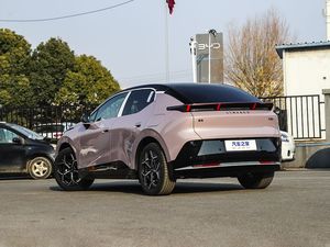 Lynk & Co Le véhicule Z20 à énergies nouvelles de style contemporain inaugure des innovations de conduite inégalées et offre des performances exceptionnelles - Product Image 5