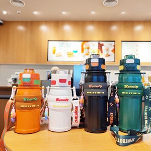 Insulated Water Bottle 0.7L Flip Cover Portable With Strap Outdoor Sports Bottle Home Car Office Use - Product Image 1