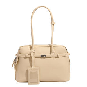 Sac fourre-tout en PU grande capacité pour femme, design original, polyvalent, sac à main et porte-documents pour les trajets quotidiens, nouveau style 2025, sac à bandoulière sous le bras - Product Image 1