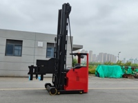 Chariot élévateur électrique VNA à trois voies pour allées étroites, capacité de levage de 1,6 tonne, 10M 12M, avec déplaceur latéral hydraulique alimenté au lithium