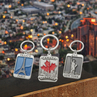 Porte-clés en métal personnalisé, souvenir touristique en émail, porte-clés de voyage Toronto Canada avec logo