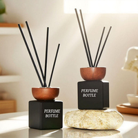 Flacon diffuseur carré de luxe vide en verre avec couvercle en bois pour bâtonnets de parfum, 50ml, 100ml, 150ml, 500ml