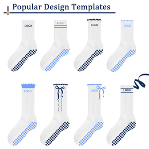 Chaussettes antidérapantes en coton pour femmes, avec logo personnalisé, pour la gym, <span class=keywords><strong>le</strong></span> ballet, <span class=keywords><strong>le</strong></span> yoga, <span class=keywords><strong>le</strong></span> pilates, vente en gros, chaussettes de luxe personnalisées - Product Image 2