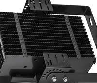 Projecteur LED de stade haute luminosité 300W IP65 pour extérieur avec angle de faisceau 40/60°, garantie 5 ans et IRC 80