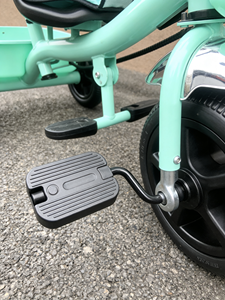 รถของเล่นเด็กนั่งขับรุ่นใหม่ปี 2026 น่ารัก ขายดี พร้อมไฟและเสียงเพลง - Product Image 3