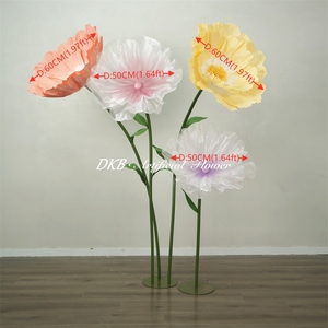 ดอกไม้กระดาษขนาดใหญ่เหมือนจริงจาก DKB Wholesale สำหรับตกแต่งหน้าต่างห้างสรรพสินค้าและงานแต่งงาน ดอกไม้กระดาษย่นขนาดใหญ่ - Product Image 3