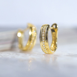 Orecchini con bordo metallico per donna, con accenti scintillanti, eleganti gioielli per l'orecchio alla moda per tutti i giorni - Product Image 1