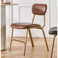 Chaise de salle à manger de style rétro chaise en cuir souple avec dossier pour restaurant café bar chaise à cadre en métal de style industriel