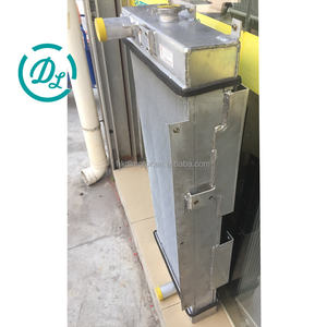 Radiador de Excavadora EexcavaStart R215-9, Tanque de Agua ASSY, Pieza 11Q6-40633, Núcleo de Aluminio Duradero, Enfriamiento Eficiente, 1 Año de Garantía - Product Image 1