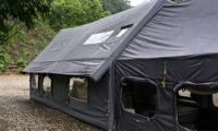 Tente gonflable de luxe à 3 chambres avec zone de cuisine indépendante, couleur et taille personnalisées, grande tente pneumatique imperméable