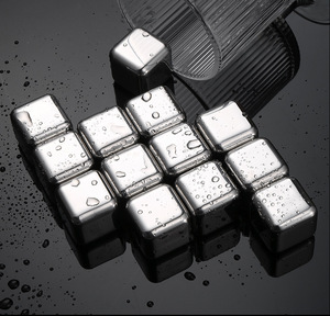 Los cubos de metal ecológico más vendidos, bebidas, vino, whisky, piedra de refrigeración, cubos de whisky, grado alimenticio, reutilizable, <span class=keywords><strong>cubo</strong></span> de hielo de acero inoxidable 304 - Product Image 5