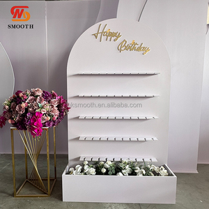 Arco de PVC Blanco de 2 Metros y 5 Niveles para Colgar Copas de Vino, Decoración de Pared para Bodas y Banquetes - Product Image 1
