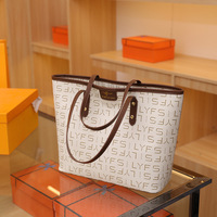 Sac fourre-tout de haute qualité pour femmes, nouvelle tendance 2025, sacs de plage d'été, sacs à bandoulière de créateur, sacs à main et pochettes pour dames
