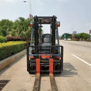 Montacargas TOYOTA 7FG25 <span class=keywords><strong>de</strong></span> <span class=keywords><strong>2</strong></span>.5 <span class=keywords><strong>toneladas</strong></span> usado, procedente <span class=keywords><strong>de</strong></span> Japón, con motor 4Y, <span class=keywords><strong>de</strong></span> segunda mano, funciona con GLP/gasolina, con desplazador lateral para contenedores. - Product Image 3