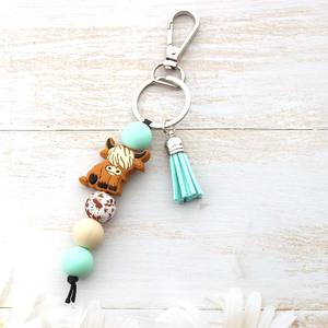 Gantungan kunci sapi Highland Retro barat untuk hadiah pesta koboi gantungan kunci hewan dengan rumbai manik-manik silikon gantungan kunci tas pesona - Product Image 4