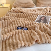 Couverture d'hiver jetable à carreaux épais en fibre de polyester tissée de style moderne pour les enfants Tapis de sieste dans le bureau ou la couverture de canapé Utilisation de lit
