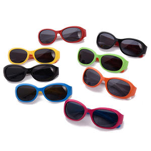 Gafas de Sol Modernas para Niños, Marco de Silicona Amarillo, Protección UV400, Lentes Polarizadas, Unisex, Protección Solar, Estilo Viaje - Product Image 2