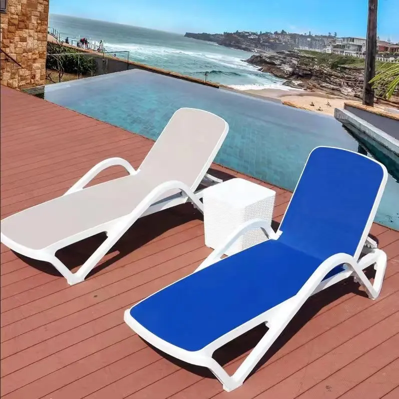 Allwetter Kunststoff Sling Chaise Lounge Chair Verstellbarer Summer Sunbed Beach Chair Klappbarer Komfort Sonnen liege mit Beistell tisch