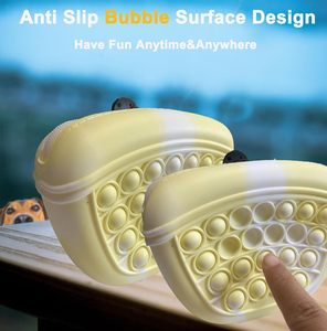 Wholesale Custom Silicone <b>Pet</b> Training Snack <b>Bag</b> <b>Pet</b> Dog Treat Food Silicone Soft Dog Treat Training Pouch Walking <b>Bag</b> - Product Image 5