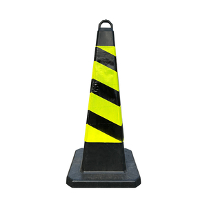 Cono de Tráfico Cuadrado de Espuma EVA Negra de 720 mm, Marco de Plástico HDPE de Alta Visibilidad, Barrera de Seguridad Reflectante para Carreteras - Product Image 4