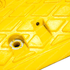 Grandchess 500*350*50mm रबर काला पीला यातायात सड़क टक्कर गति ब्रेकर बिक्री के लिए कूबड़ - Product Image 5