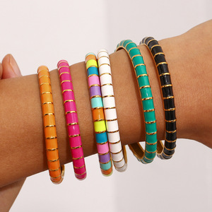 Vente en gros, bijoux en émail coloré pour femmes, bracelet à <span class=keywords><strong>manchette</strong></span> fine, bracelets en <span class=keywords><strong>or</strong></span> <span class=keywords><strong>18</strong></span> <span class=keywords><strong>carats</strong></span>, bracelets en acier inoxydable, bijoux - Product Image 5
