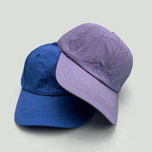 หมวกเบสบอล 6 แผง สีพื้น แห้งเร็ว ปรับได้ สำหรับกิจกรรมกลางแจ้ง 100% โพลีเอสเตอร์ ป้องกันแสงแดด เรียบง่าย เหมาะสำหรับผู้ชายและผู้หญิง ใส่เที่ยวเล่น - Product Image 4