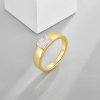 925 Sterling Silber 18K Vergoldeter Ring Rechteckiger Kubischer Zirkonia Breiter Bandring Stapelbar Damen Feiner Schmuck