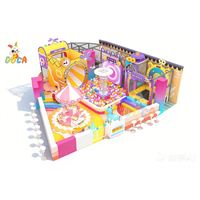 Equipo de juegos interior comercial certificado: Trampolín, muro de escalada y circuito de cuerdas para edades de 2 a 15 años, con capacidad para juegos blandos.