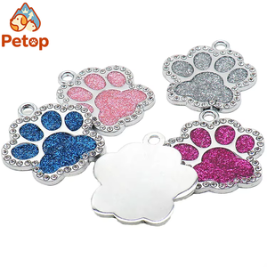 Etichette per Cani di Lusso a Forma di Zampa con Diamanti Glitterati, Incisione Personalizzata Laser, Targhette ID per Animali Domestici in Metallo - Product Image 1