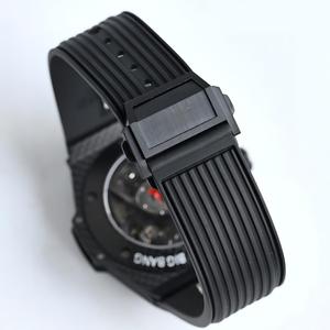 Montre mécanique sportive pour homme haute performance en fibre de carbone, avec bracelet durable et mouvement de précision - Product Image 4