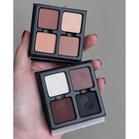 Palette d'ombres à paupières multicolores et imperméables pour peaux foncées Finition naturelle Ombre à paupières sèche lumineuse et métallique en noir